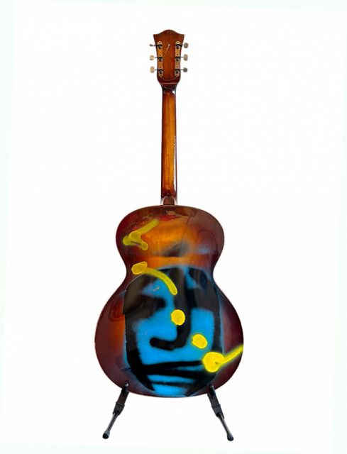 Herman Brood + Beschilderde Herman Brood-gitaar